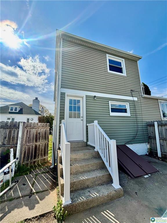Photo - 520 Pulaski St