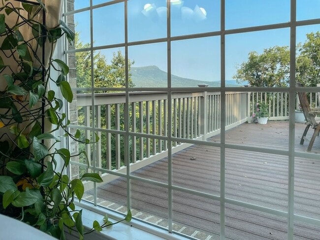 Photo - 285 Steeplechase Dr