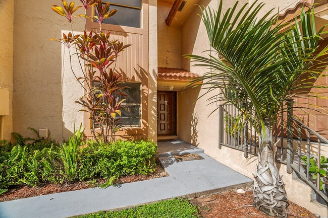 Photo - 1013 SW 112th Ter