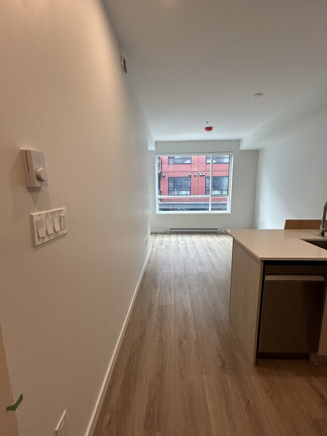 Photo - 13858-13108 108 Ave