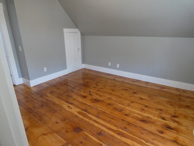 94 Maple St Unit 3