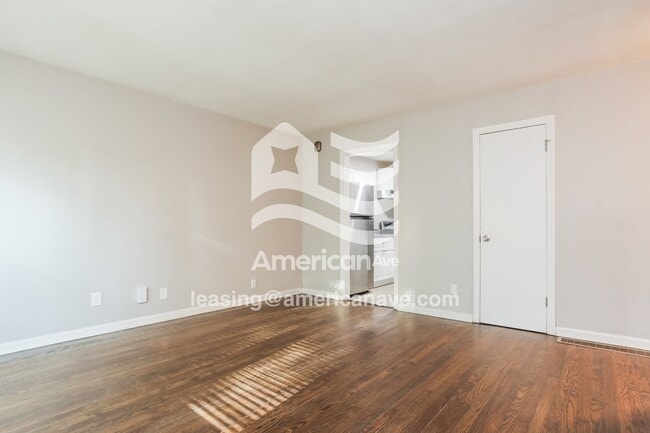 Photo - 6835 Askew Ave