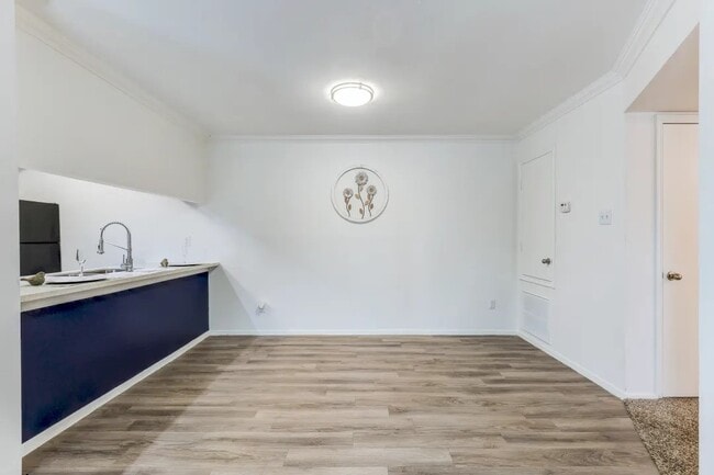 Photo - 1100 Graham Dr Unit 1811