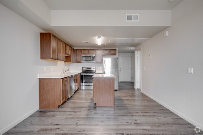 1BR, 1BA - 698SF