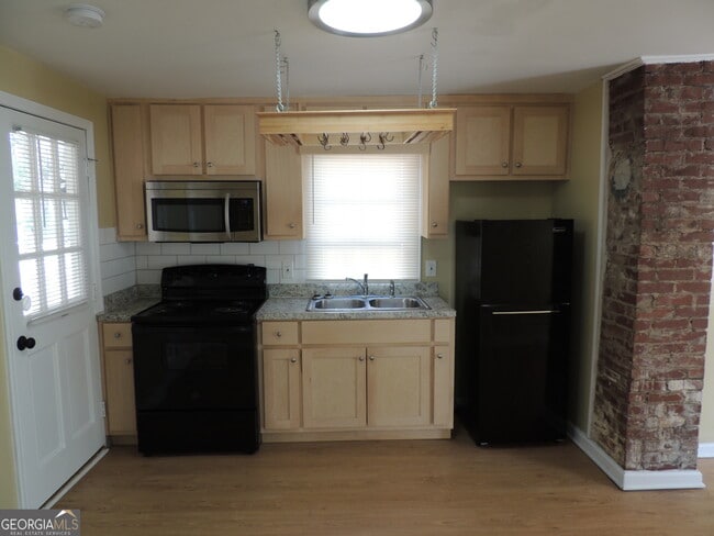 Photo - 5168 Avery St SW