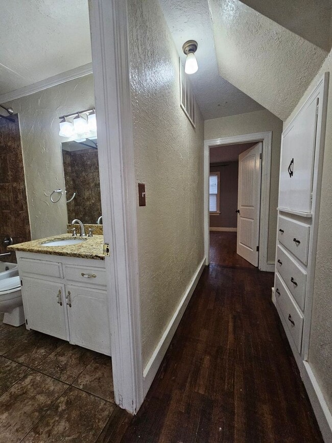 Photo - (4) Bed, (3) Bath with (2) Living Areas Av...