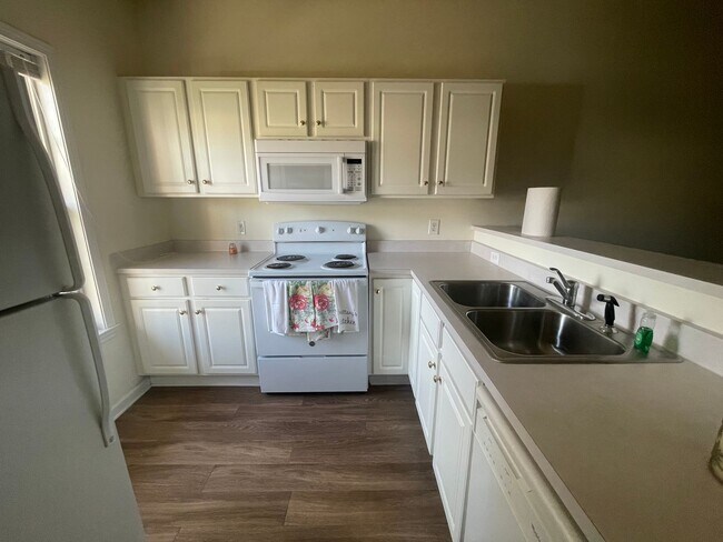 Photo - Great Location