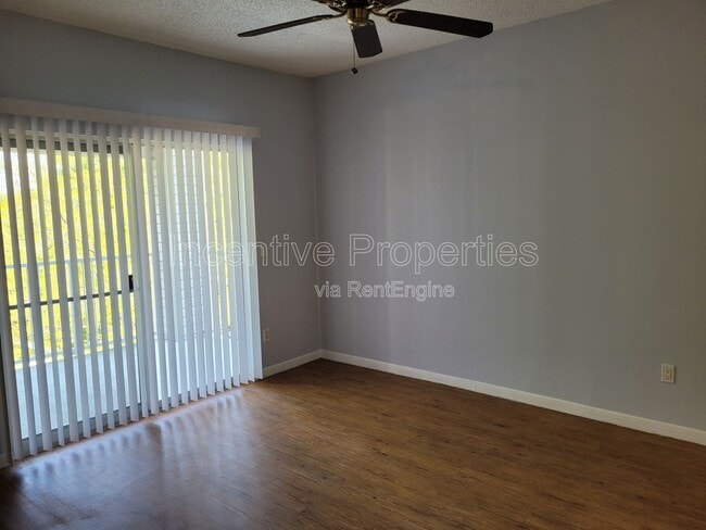 Photo - 2533 Grassy Point Dr Unit 303