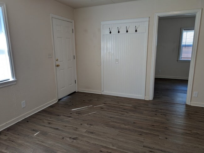 Photo - 213 Arbor St