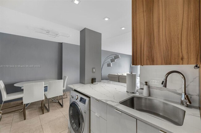 Photo - 1200 West Ave Condo Unit 808