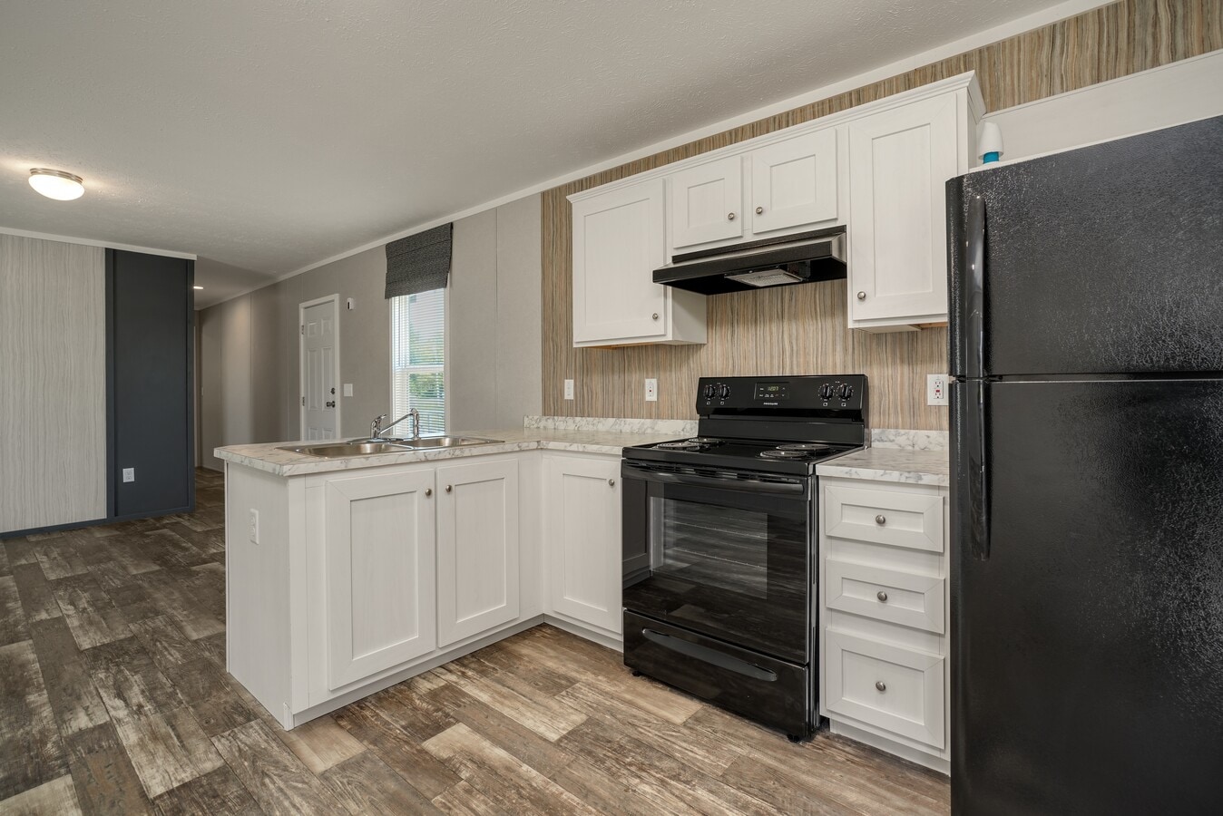 Photo - 10093 Saxis Rd