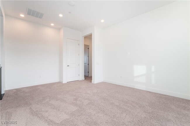 Photo - 5022 Slatestone St
