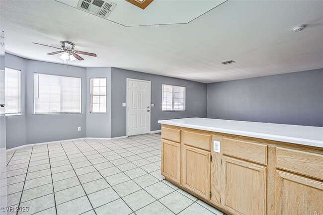 Building Photo - 8410 Eldora Ave Unit 1001