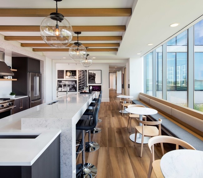 Cocina en el salón - 1225 Old Town