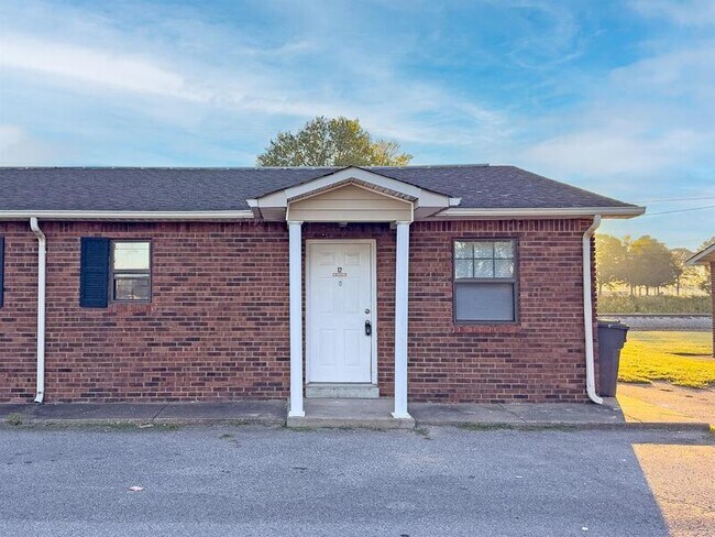 Building Photo - 404 -12 Thompsonville Lane