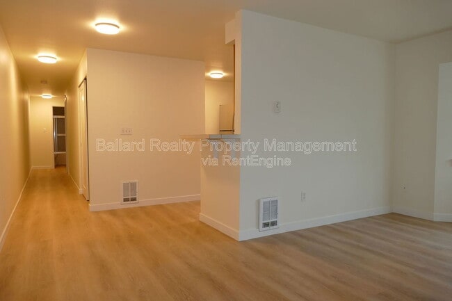 Photo - 2617 NW 58th St Unit D