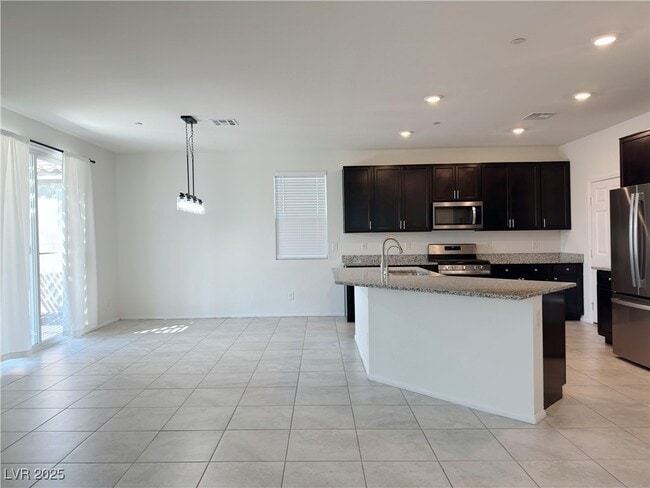 Building Photo - 2900 Aragon Ter Wy