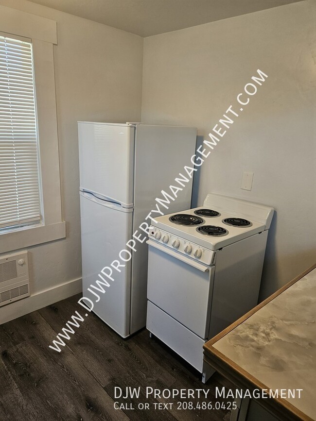 Photo - 424 5th St S