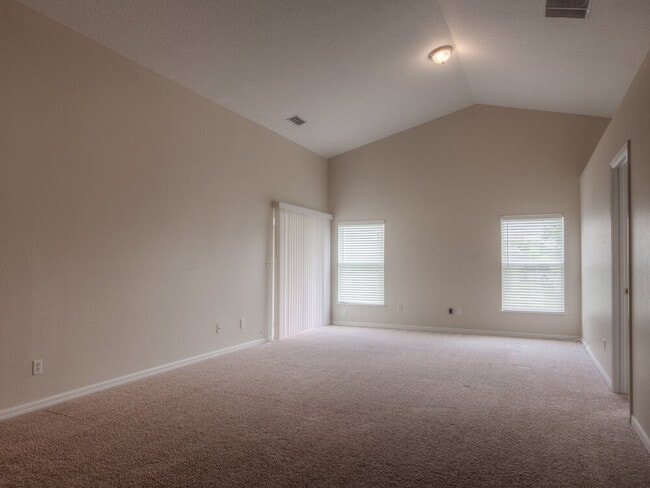 Photo - 4612 Woodford Dr
