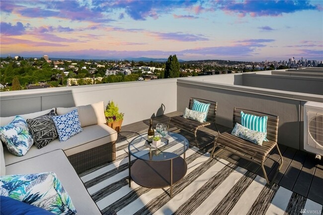 Private Roof deck offers 360 views over the city. - 818 N 47th St