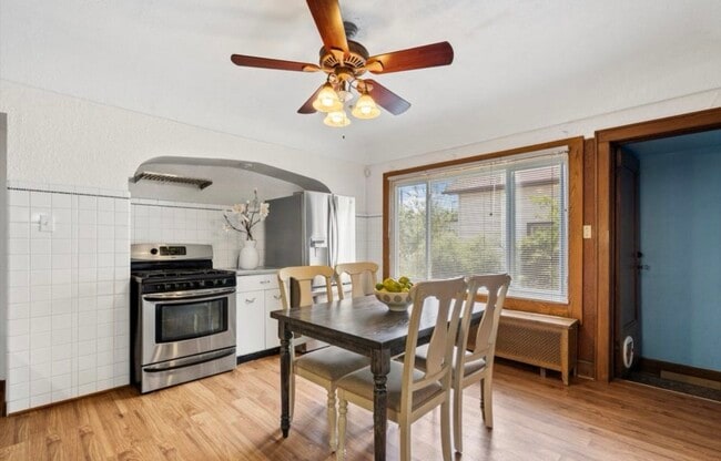 Photo - 1612 S 58th St