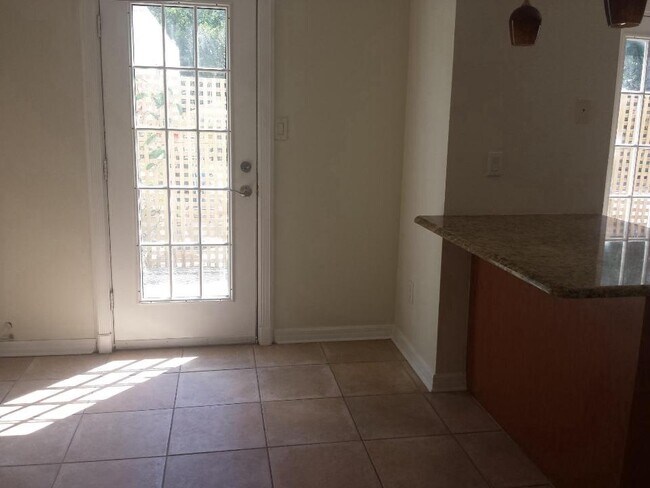 Photo - 2906 W Gandy Blvd