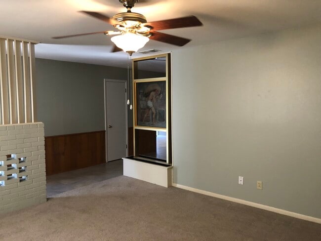 First living room - view 2 (towards the kitchen) - 2927 Lawrence St