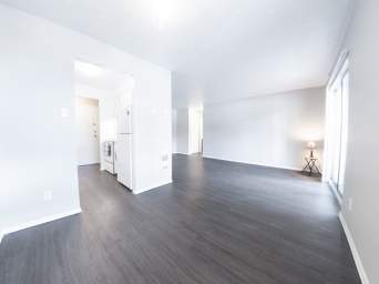 Photo - Pinegrove Apartments