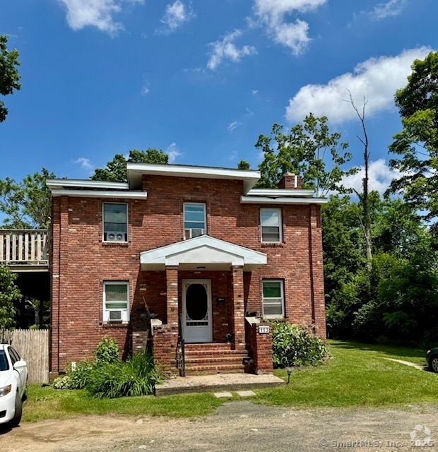 Building Photo - 153 Main St Rental