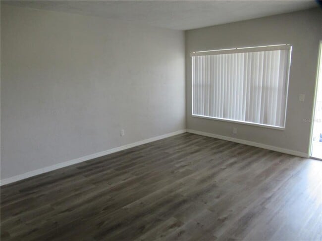 Photo - 2001 World Pkwy Blvd Unit 49