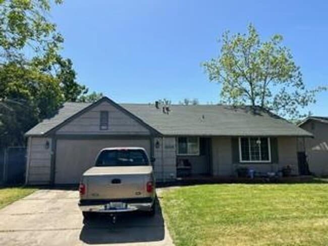 Building Photo - Adorable 3/2 Central Sacramento! PLEASE READ ENTIRE AD FOR VIEWINGS!