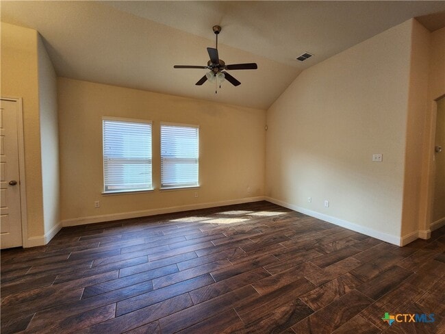 Photo - 1201 FM-306 E