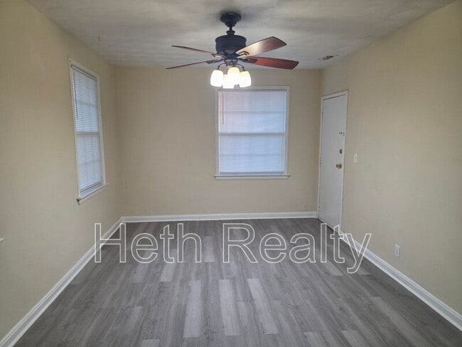 Photo - 3235 Post St