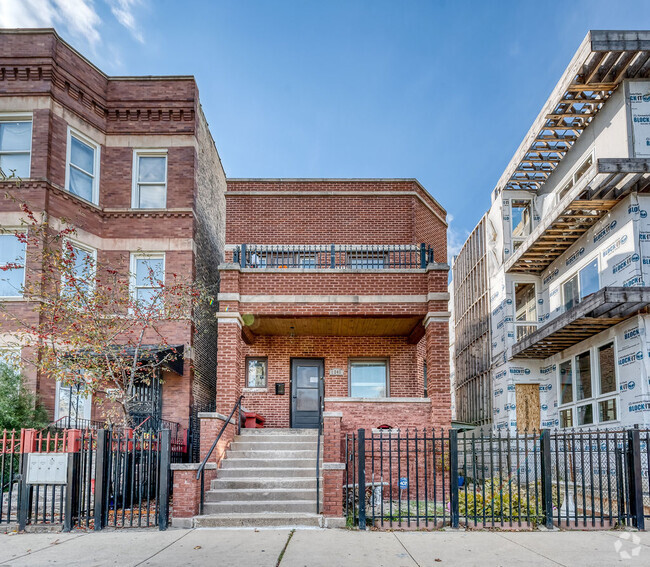 Building Photo - 1242 N Kedzie Ave Rental