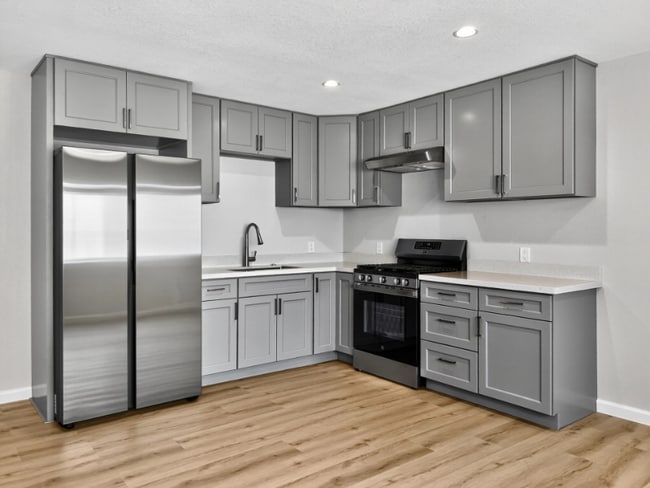 Building Photo - 408 W 19th St Rental