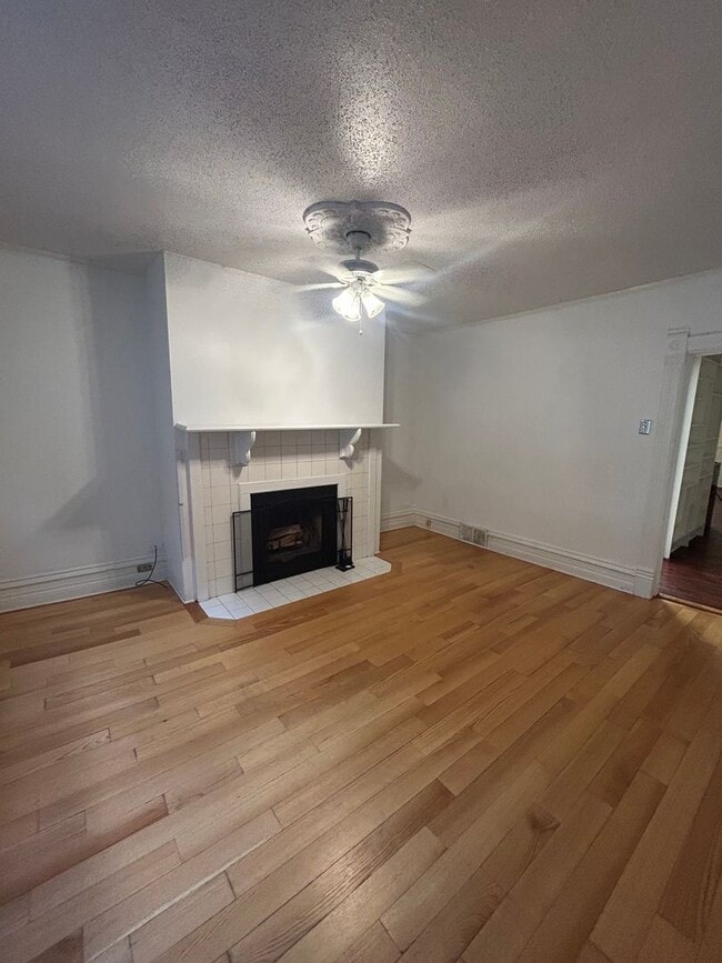 Photo - 2718 N Wilton Ave Unit #1
