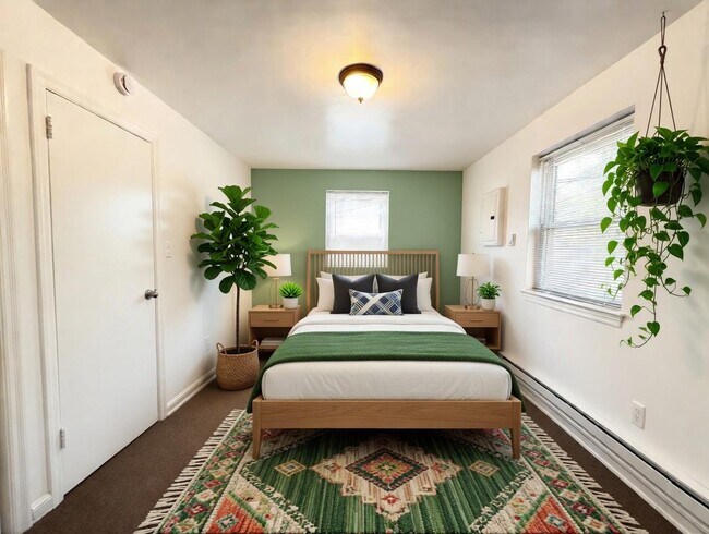 Photo - 182 W Roosevelt Blvd