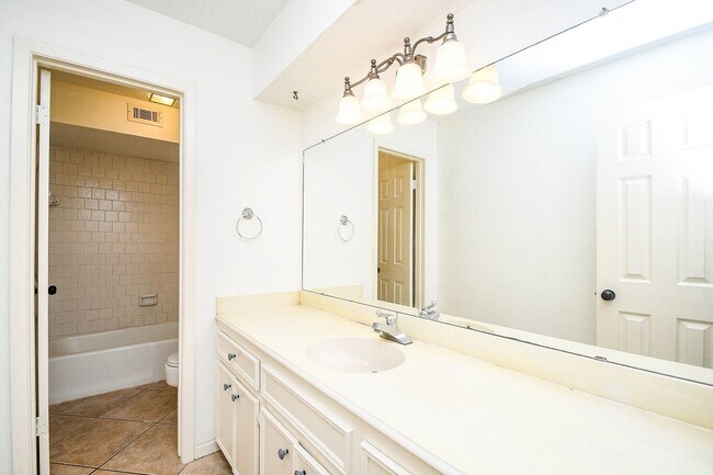 Photo - 6702 Spring Leaf Dr