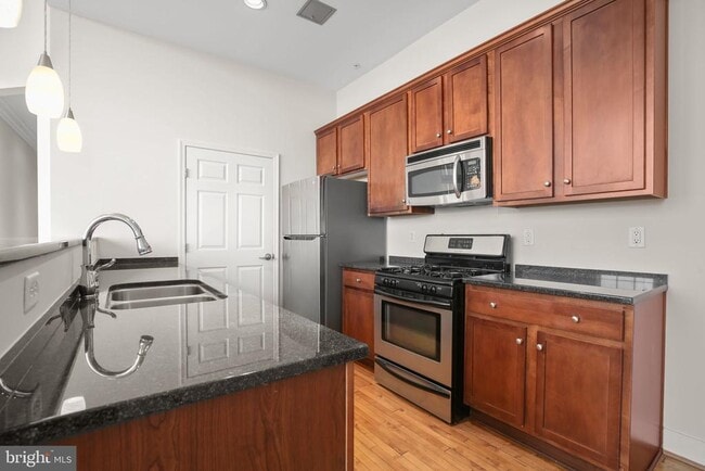 900 Barton St Unit 307