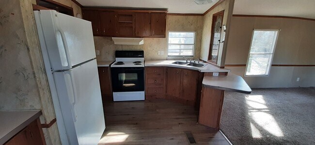 Photo - 229 Melody Ln