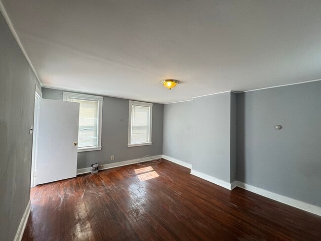 Photo - 21 Common St Unit 1