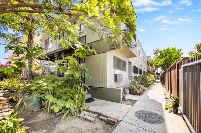 Walkway - 2013-2015 S Corning St Apartments
