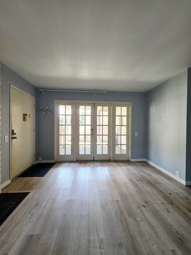 Photo - Updated 3 bed 2.5 bath home in Playmor – The Heart of UTC!