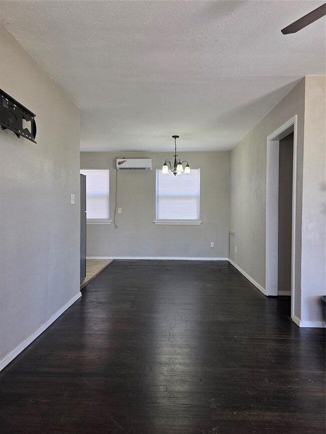 Photo - 3613 SE 24th St