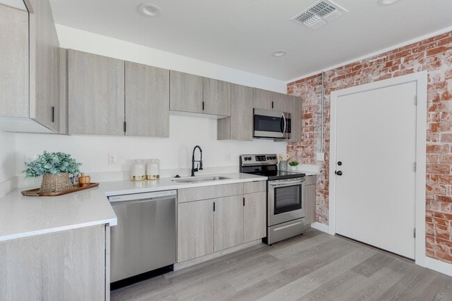 Photo - 2512 E Thomas Rd Unit 1