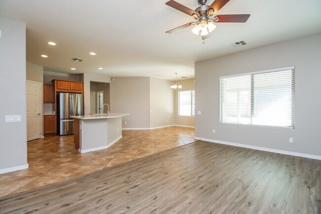 Photo - 11043 E Silver Springs Ave