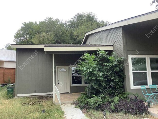 Photo - 1916 Valley Hill Cir Unit A