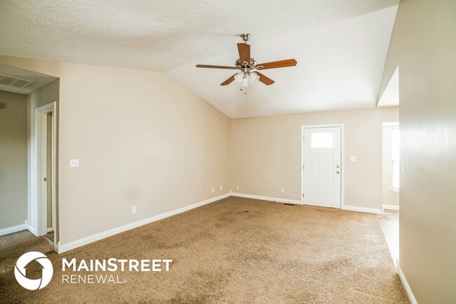 Photo - 327 Dogwood Trail