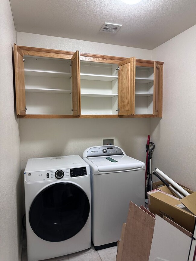 Photo - $5,500/month – Spacious Daly City Home for Rent