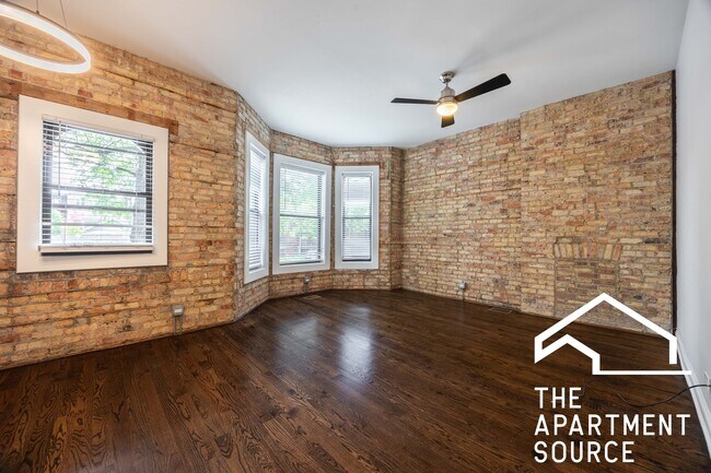 Photo - 1758 W Montrose Ave Unit 1